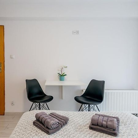 Studio I Pokoje I Pokoje Z Lazienkami Apartman Gdańsk Kültér fotó