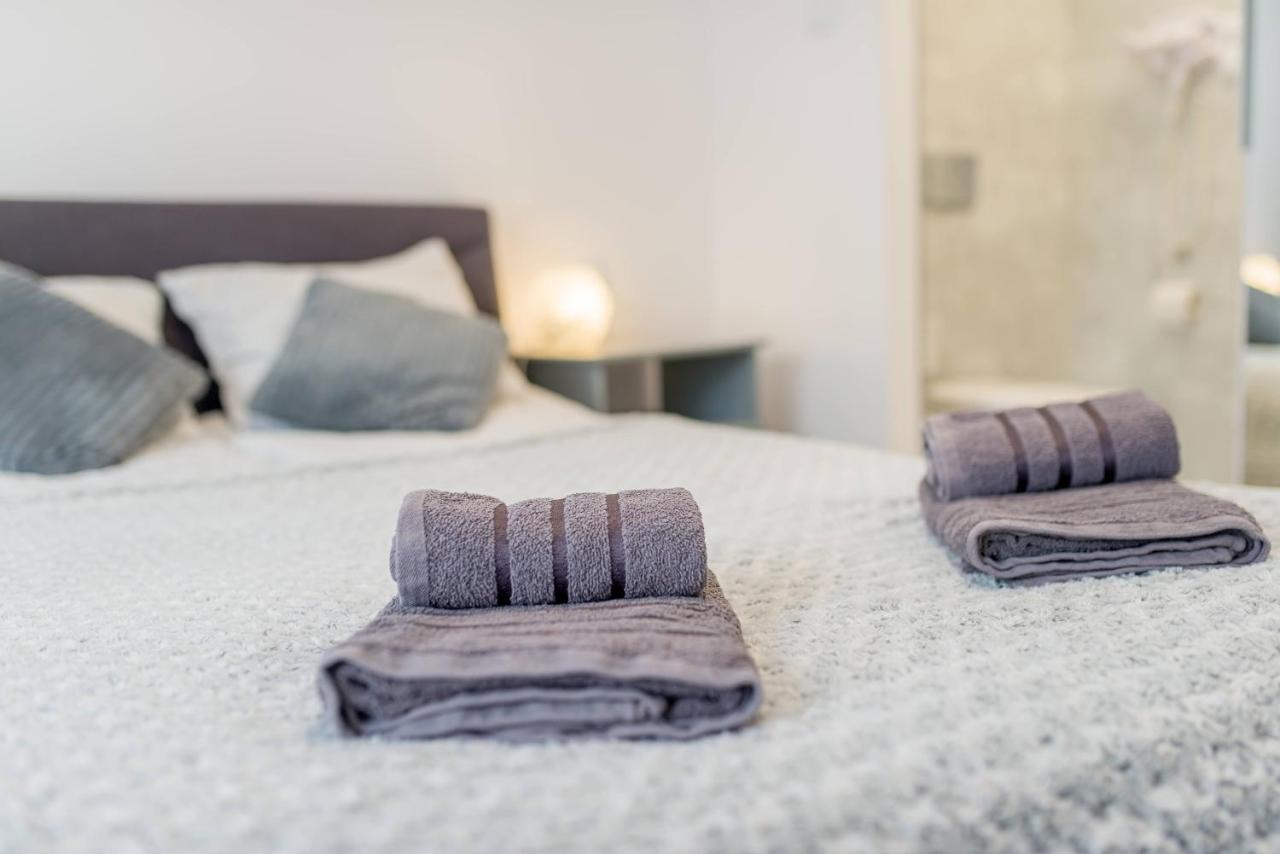 Studio I Pokoje I Pokoje Z Lazienkami Apartman Gdańsk Kültér fotó