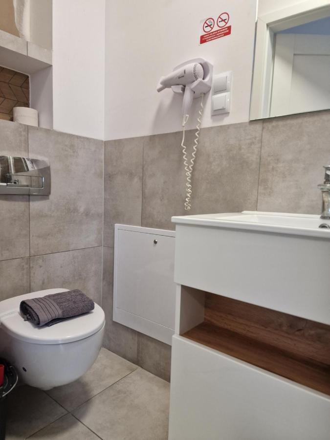 Studio I Pokoje I Pokoje Z Lazienkami Apartman Gdańsk Kültér fotó